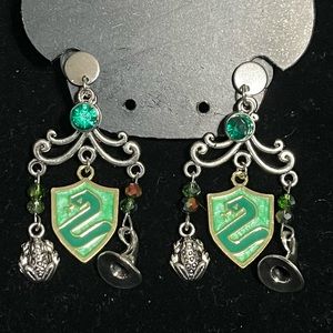 SGC619 Slytherin Harry Potter dangle earrings